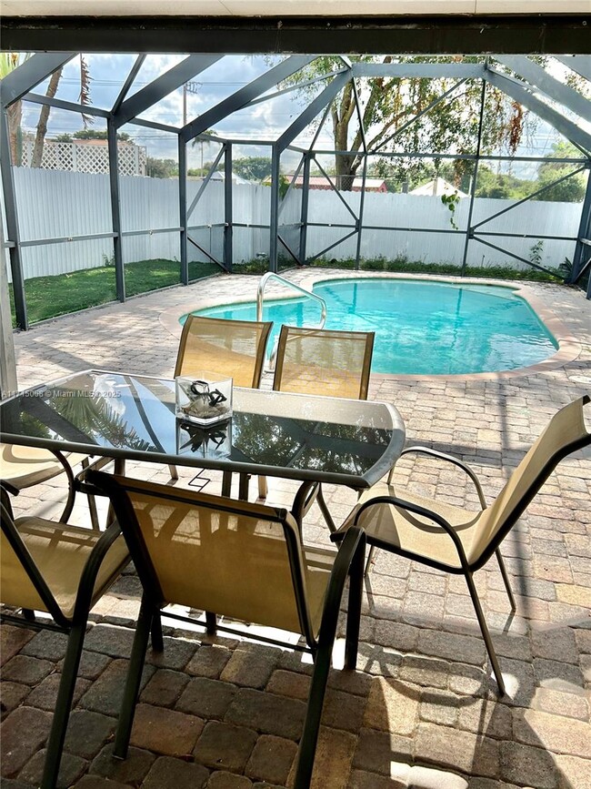 Photo - 9100 NW 35th Pl