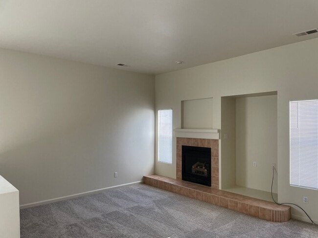 Photo - 3 bedroom 2 bath located in Double Diamond