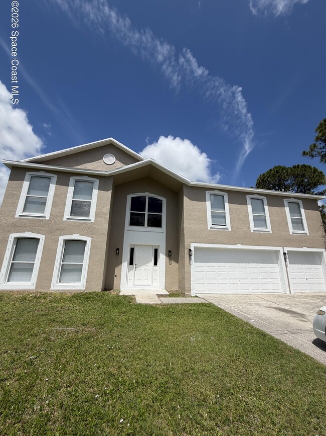 Photo - 226 Nagel Rd NW