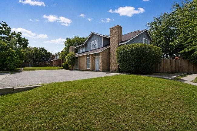 Photo - 6710 Windsor Hollow Dr