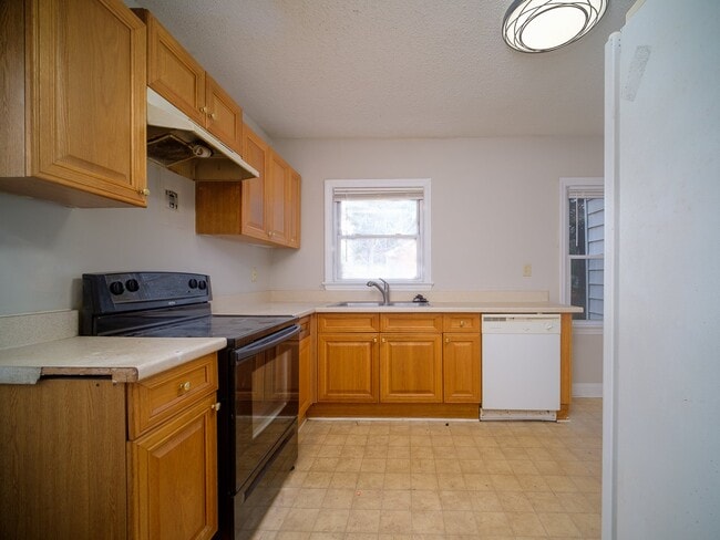 Photo - "Charming 3-Bedroom Home with Gleaming Hardwood Floors & 2 Full Baths in Prime Charlotte Location!"