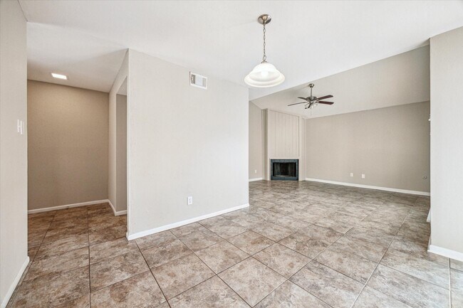 Photo - 10311 Richmond Hill Dr