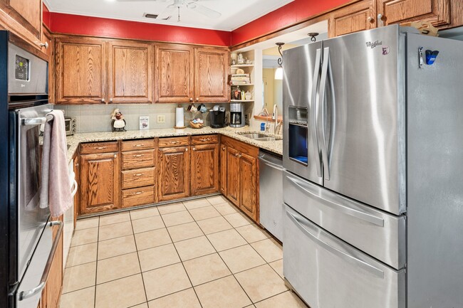 123 Hiett Ln