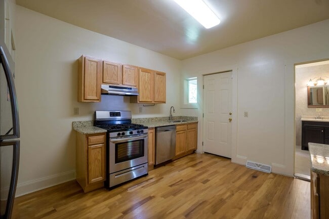 Photo - 720 Livingston Ave Unit Livingston 720A