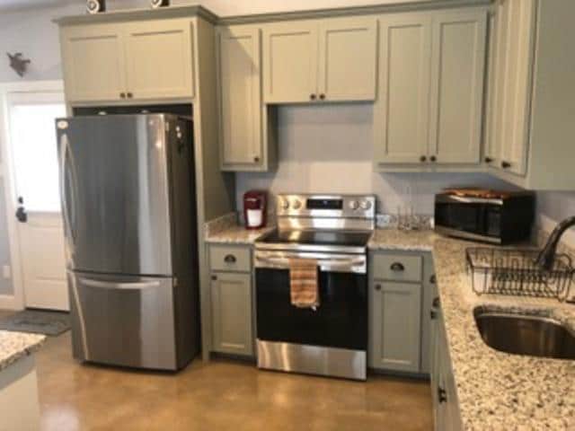 Kitchen - 4275 Old Thomas Rd Unit Pool House Apt