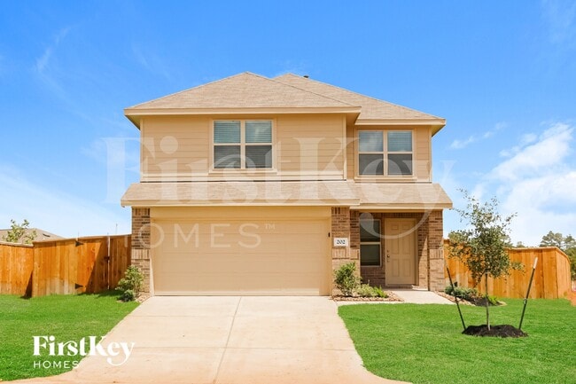 Photo - 202 Alder Laurels Cv