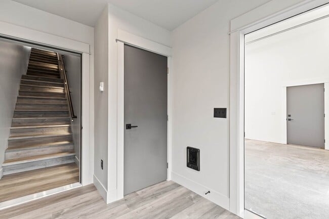 Photo - 204 Fletching Way Unit B