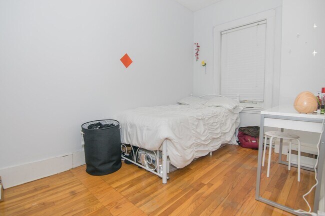 41 Westland Ave