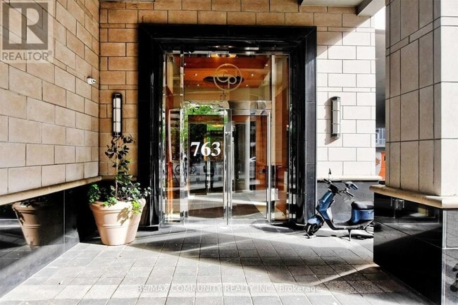 Photo - 763 Bay St. Unit 202