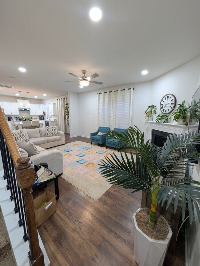 Photo - 5013 Jamie Sloop Ln