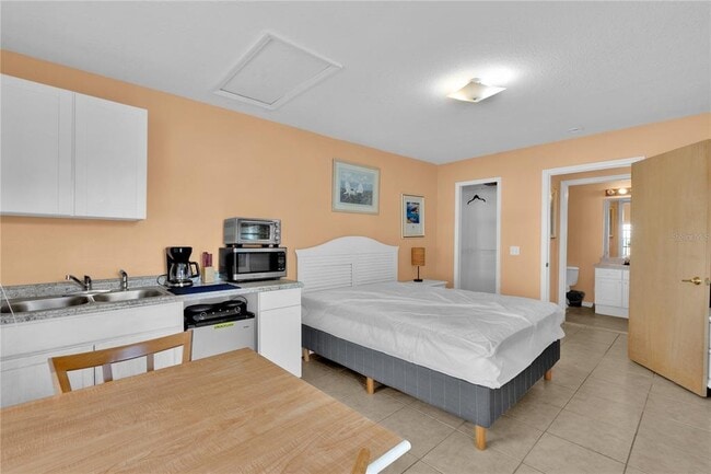 203 Coco Plum Dr Unit Front