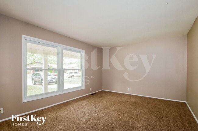 2848 Westminster Dr