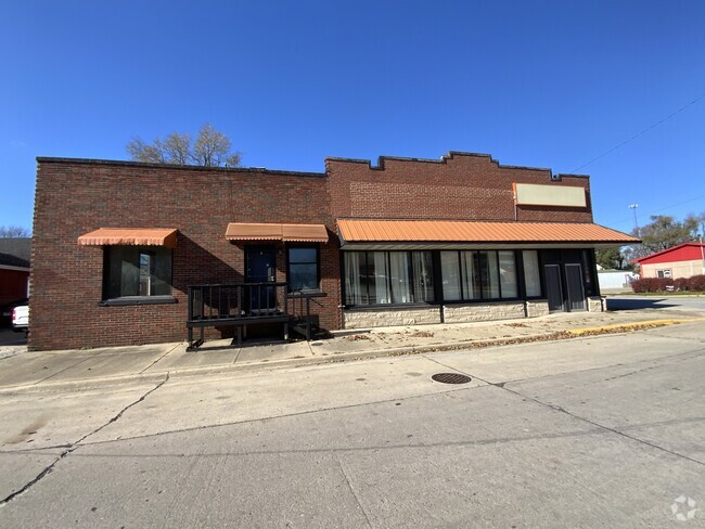 Building Photo - 103 S Vermilion St Rental