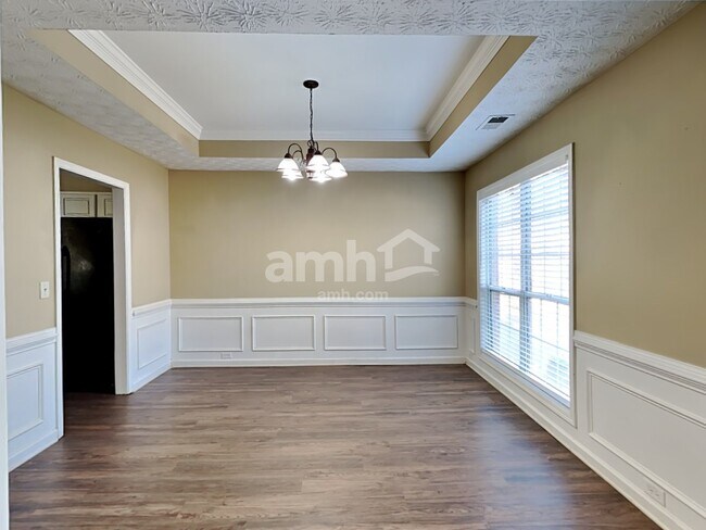 Photo - 2900 School Side Way