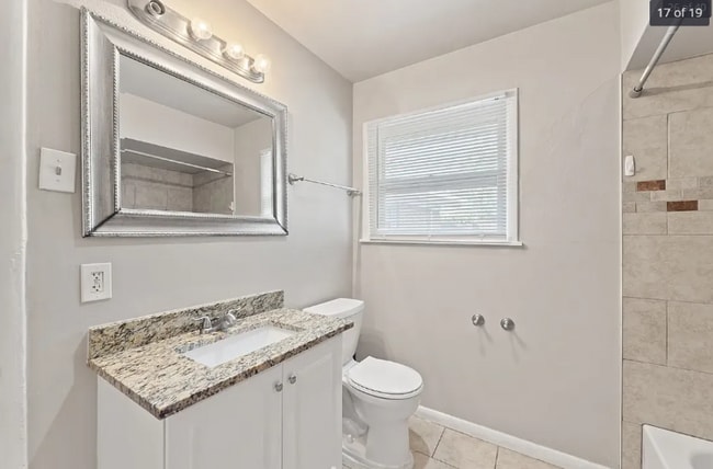 Photo - 2539 Hillsboro Ave