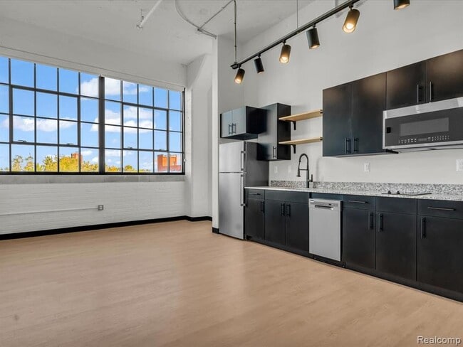 Photo - 411 Piquette Ave Unit P