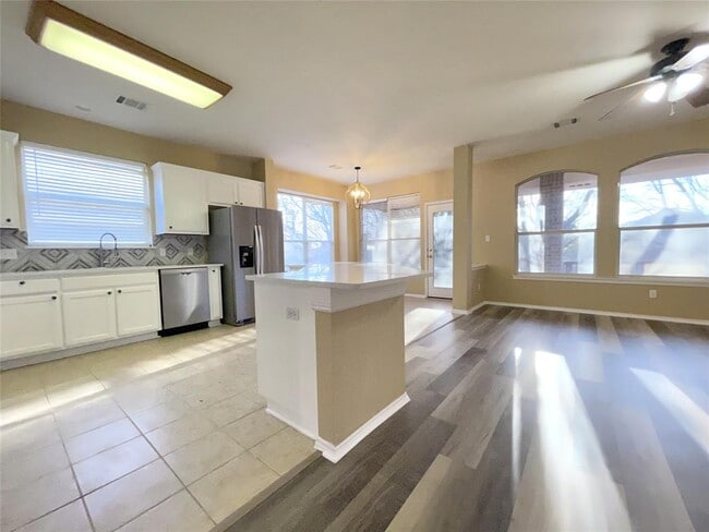 Photo - 2219 Speidel Dr House