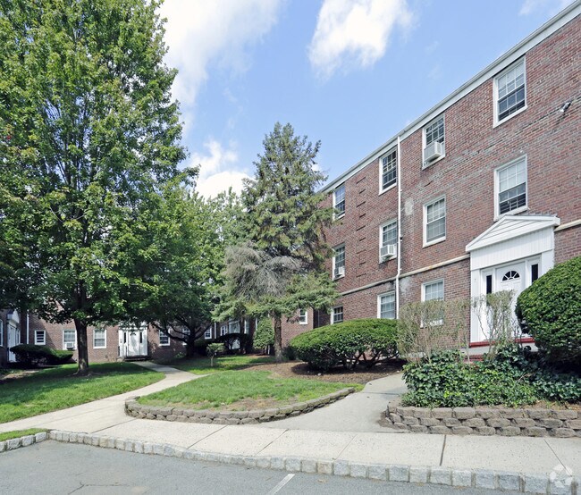 Village Manor Apartments For Rent in Nutley, NJ