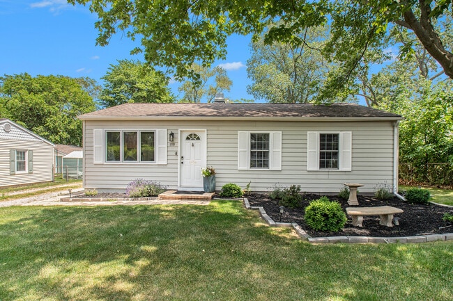 Photo - 109 N Eagle St