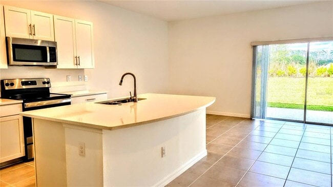 Photo - 8580 Lunar Skye St