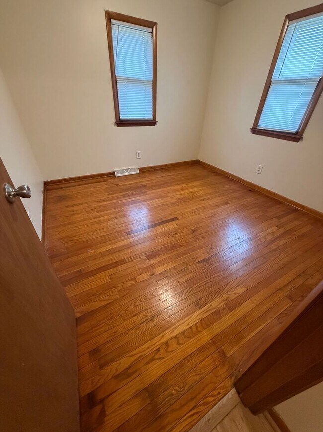 Photo - Creek Unidad 1443