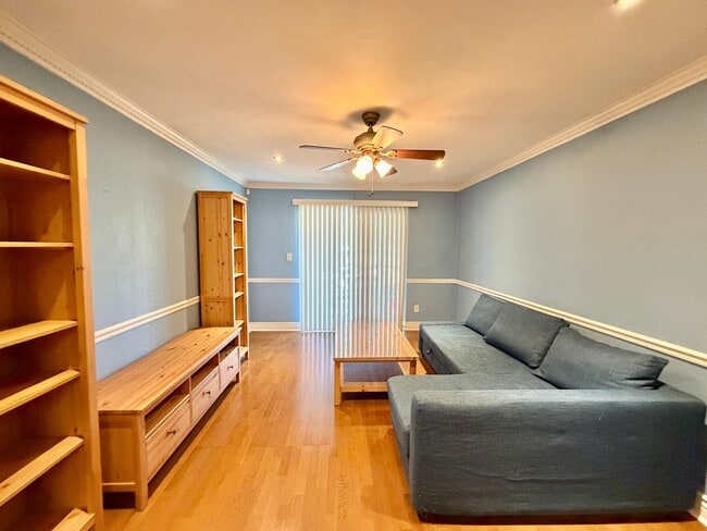 Photo - Charming 1/1 in Tumblin Creek - 3 miles from UF!