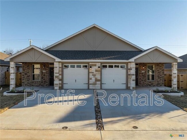 Photo - 5116 Rose Gdn Lp