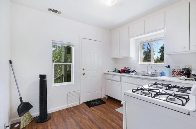 Photo - 2512 Butte St