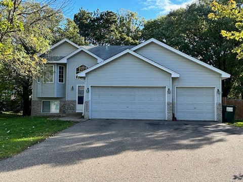 Building Photo - 9423 Alamo Ct NE