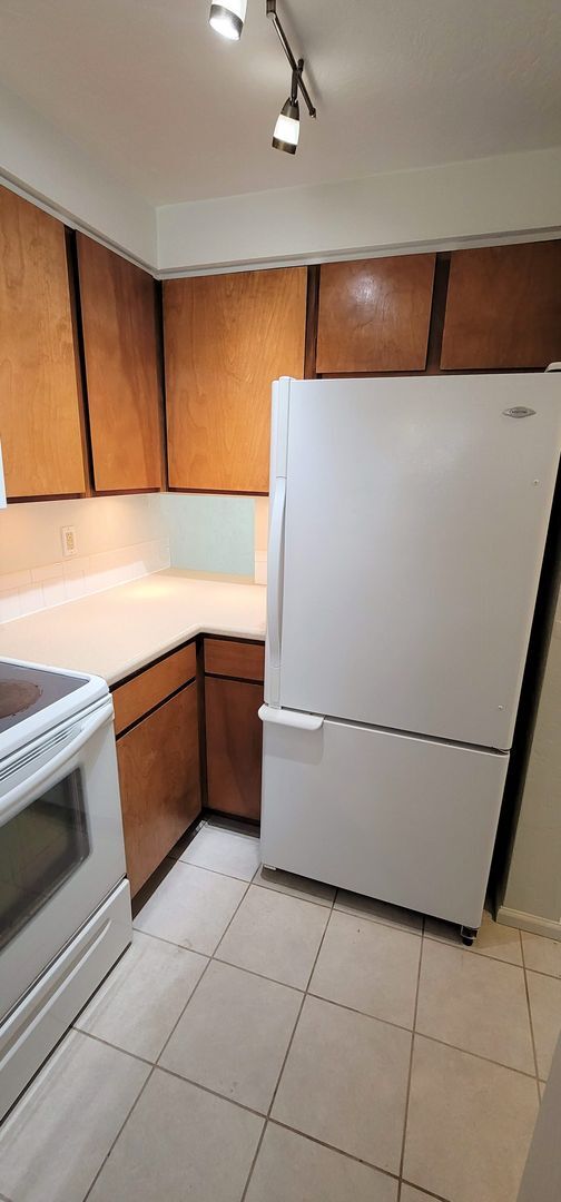 Photo - Spacious & Modern Townhouse