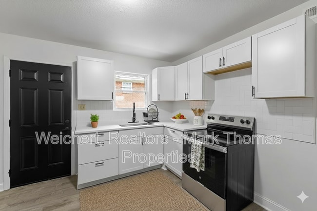 Photo - 1522 N Roxboro St