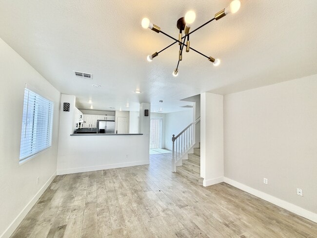Photo - 5863 Rose Tiara Dr