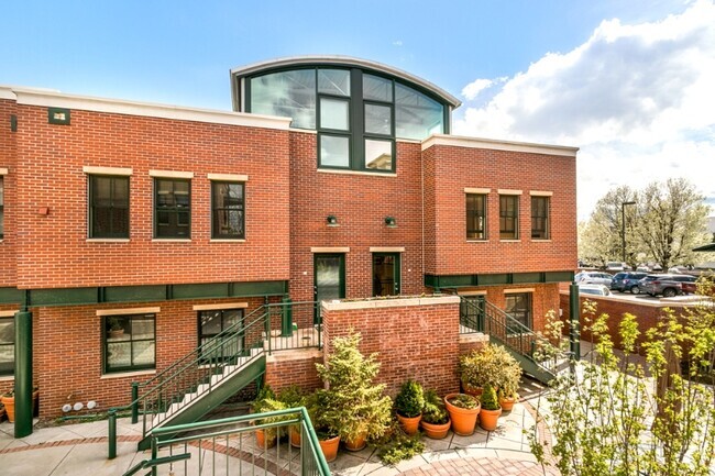Building Photo - 315 E Mountain Ave Rental