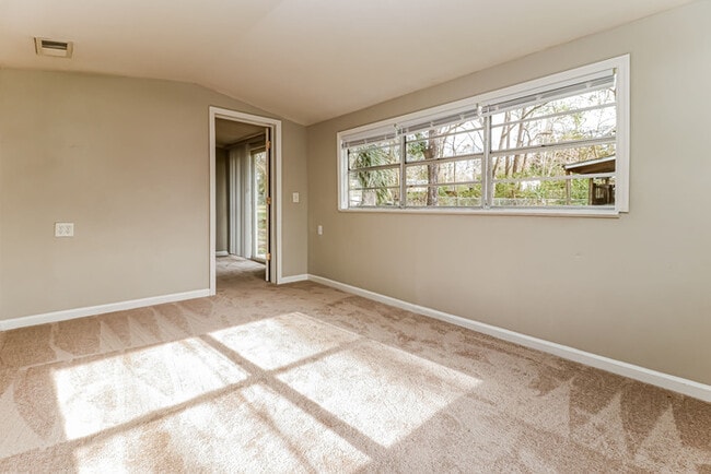 Photo - 229 Dogwood Ave