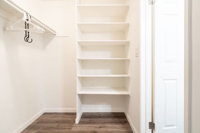 Photo - 1614 Hudson St