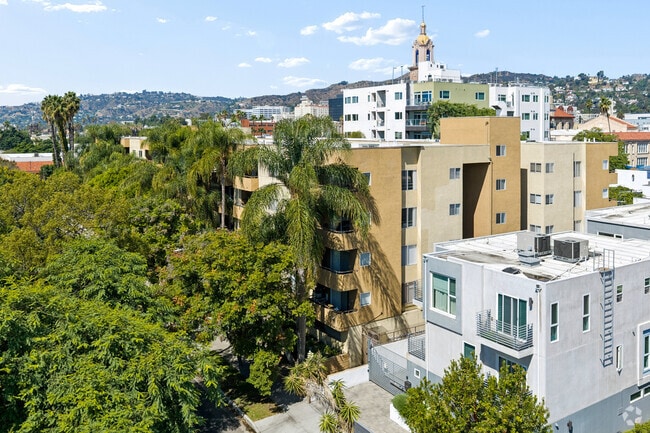 Rodeo Apartments