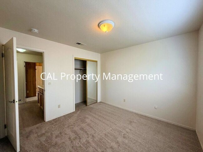 Photo - Rare 4 bedroom 2 bath rental in Pine Meadow Estates King City!