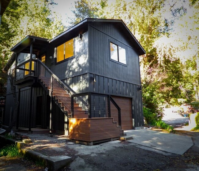 Photo - 14229 Laurel Rd