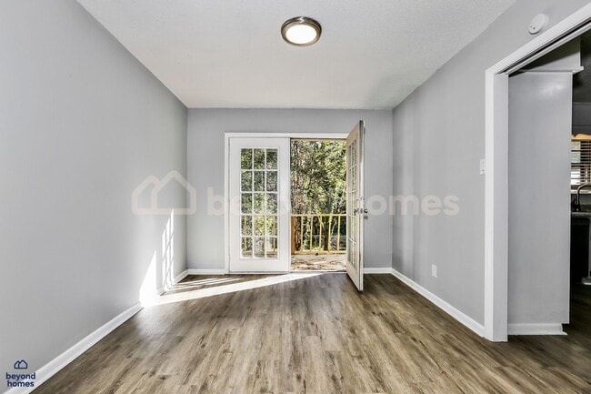 Photo - Beautifully Modernized Home with 3 bedroom / 2 full bath and 1,846 sq feet of space!