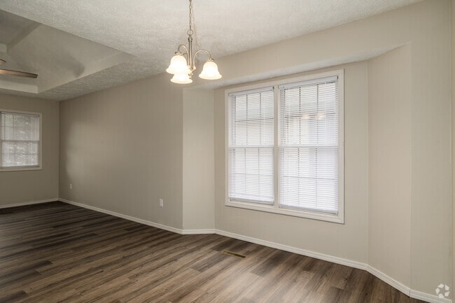2BR, 1.5BA - Dining Area