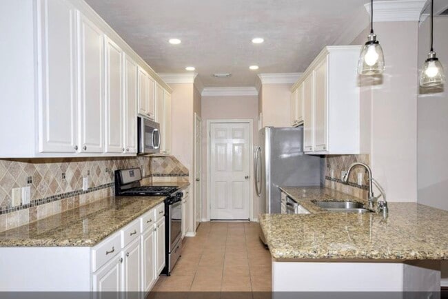 Photo - 25274 Finchgrove Ln