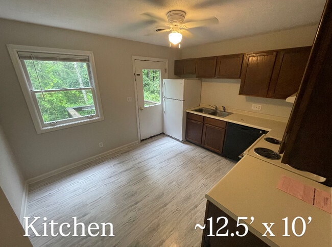 Photo - 129 Arcadia Ln Unit D