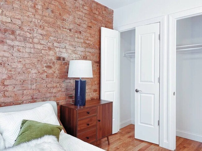 Photo - Furnished room/NOT APARTMENT Unit 1