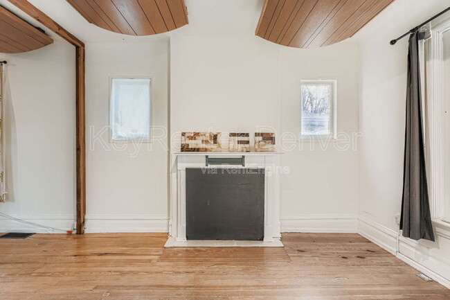 Photo - 3340 Wyandot St