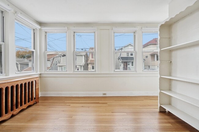 Photo - 1507 80th St