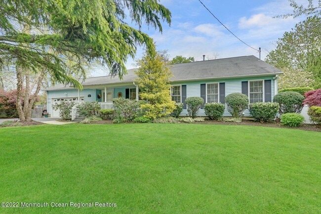 Building Photo - 2060 New Bedford Rd