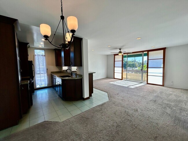 Photo - Prime 2 Bed, 2 Bath in La Jolla! Unit 245