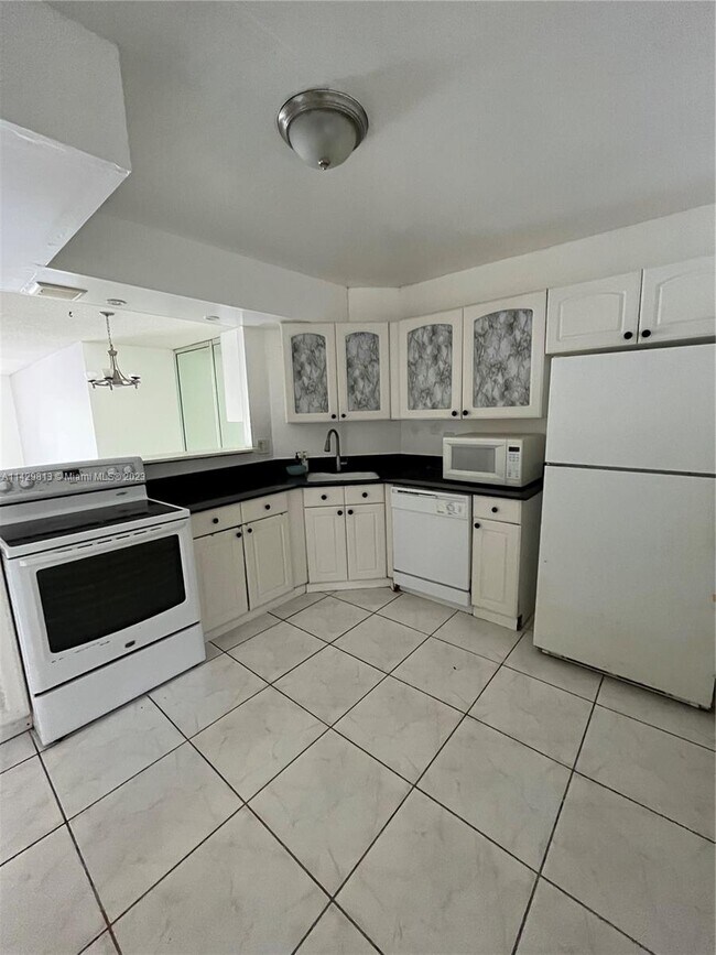 3360 Spanish Moss Terrace Condo Unit 204 Condo for Rent in Lauderhill