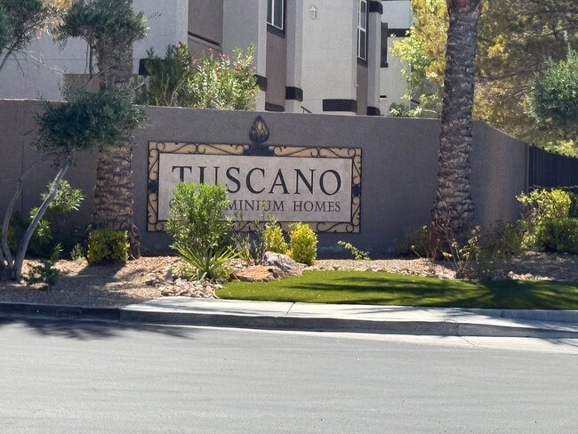 Building Photo - 7255 W Sunset Rd Unit 2149