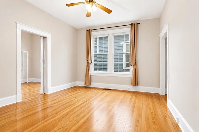Photo - 1011 Gratz St